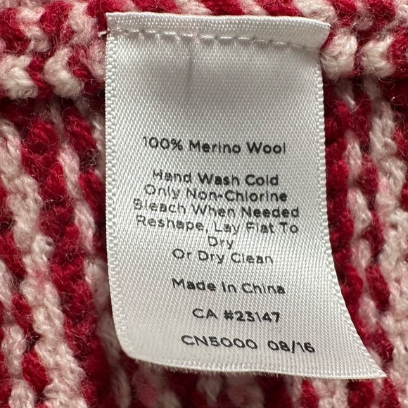 Talbots Pure Merino Wool Cardigan Red White Size Medium Christmas Winter Cozy - Picture 6 of 9